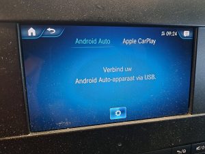 Ekran z Apple CarPlay — Mercedes-Benz SPRINTER 317 ac automaat EURO6 z 2023 roku