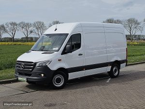 Strona kierowcy z przodu — Mercedes-Benz SPRINTER 317 L2H2 LED Mbux 10 z 2024 roku
