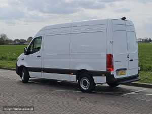 Strona kierowcy z tyłu — Mercedes-Benz SPRINTER 317 L2H2 LED Mbux 10 z 2024 roku