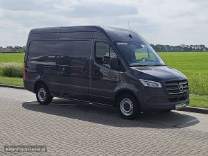 Strona pasażera z przodu — Mercedes-Benz SPRINTER 317 L2H2 LED Mbux10 z 2020 roku
