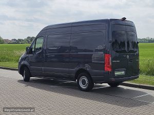 Strona kierowcy z tyłu — Mercedes-Benz SPRINTER 317 L2H2 LED Mbux10 z 2020 roku
