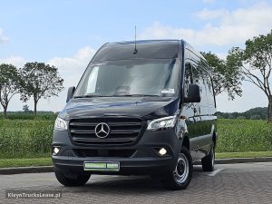 Przód pojazdu — Mercedes-Benz SPRINTER 317 L2H2 LED Mbux10! z 2024 roku