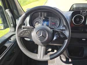 Wyposażenie specjalne wnętrza, ujęcie 3 — Mercedes-Benz SPRINTER 317 L2H2 LED Mbux10! z 2024 roku