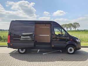 Drzwi boczne przestrzeni ładunkowej — Mercedes-Benz SPRINTER 317 L2H2 LED Mbux10! z 2024 roku