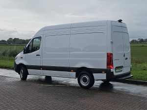 Strona kierowcy z tyłu — Mercedes-Benz SPRINTER 317 L2H2 LED Mbux10 z 2024 roku