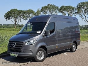 Strona kierowcy z przodu — Mercedes-Benz SPRINTER 317 L2H2 LED Navi Autom. z 2021 roku