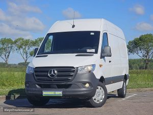 Przód pojazdu — Mercedes-Benz SPRINTER 317 L2H2 Mbux RWD Euro6! z 2024 roku