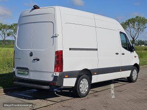 Strona pasażera z tyłu — Mercedes-Benz SPRINTER 317 L2H2 Mbux RWD Euro6! z 2024 roku