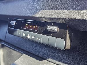 Wyposażenie specjalne wnętrza — Mercedes-Benz SPRINTER 317 L2H2 Mbux RWD Euro6! z 2024 roku