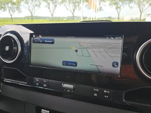 Wyposażenie specjalne wnętrza, ujęcie 2 — Mercedes-Benz SPRINTER 317 L2H2 Pro Mbux10 LED z 2024 roku