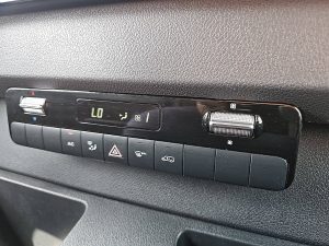 Wyposażenie specjalne wnętrza — Mercedes-Benz SPRINTER 317 L2H2 Pro Mbux10 LED z 2024 roku