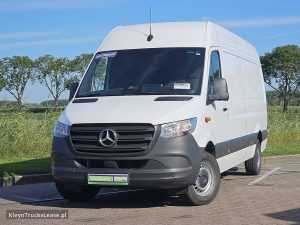 Przód pojazdu — Mercedes-Benz SPRINTER 317 L3H2 2.8T-Trekhaak! z 2024 roku