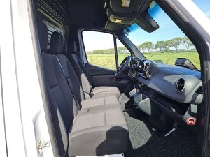 Wnętrze kabiny — Mercedes-Benz SPRINTER 317 L3H2 2.8T-Trekhaak! z 2024 roku