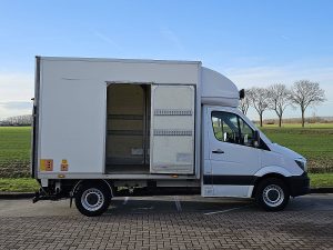 Drzwi boczne przestrzeni ładunkowej — Mercedes-Benz SPRINTER 319 CDI 3.0 LAADKLEEP z 2017 roku