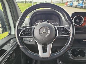 Wyposażenie specjalne wnętrza, ujęcie 3 — Mercedes-Benz SPRINTER 319 L2H1 V6 LED Mbux10 z 2021 roku