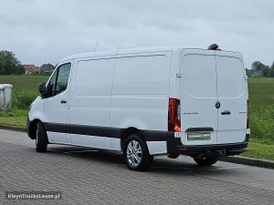 Strona kierowcy z tyłu — Mercedes-Benz SPRINTER 319 L2H1 V6 LED Mbux10 z 2021 roku
