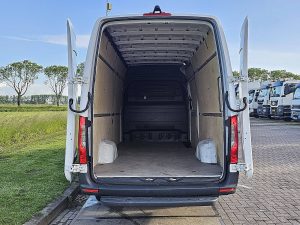 Przestrzeń ładunkowa — Mercedes-Benz SPRINTER 319 L3H2 Maxi Automaat z 2022 roku