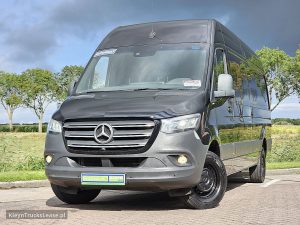 Przód pojazdu — Mercedes-Benz SPRINTER 319 L3H2 Maxi LED Mbux10 z 2022 roku