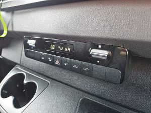 Wyposażenie specjalne wnętrza — Mercedes-Benz SPRINTER 319 L3H2 V6 LED 3.0Ltr! z 2019 roku