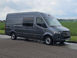 Strona pasażera z przodu — Mercedes-Benz SPRINTER 319 L3H2 V6 LED 3.5t-Trh z 2020 roku