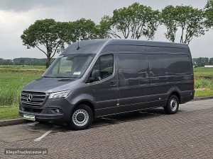 Strona kierowcy z przodu — Mercedes-Benz SPRINTER 319 L3H2 V6 LED 3.5t-Trh z 2020 roku