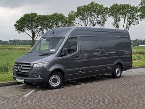 Strona kierowcy z przodu — Mercedes-Benz SPRINTER 319 L3H2 V6 LED 3.5t-Trh z 2020 roku