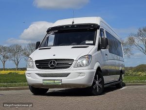 Przód pojazdu — Mercedes-Benz SPRINTER 319 V6 3.0ltr ac aut z 2011 roku