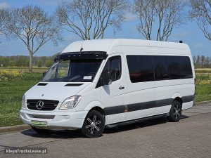 Strona kierowcy z przodu — Mercedes-Benz SPRINTER 319 V6 3.0ltr ac aut z 2011 roku