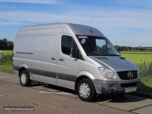 Strona pasażera z przodu — Mercedes-Benz SPRINTER 319 V6 3.0ltr ac aut z 2011 roku