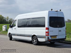 Strona kierowcy z tyłu — Mercedes-Benz SPRINTER 319 V6 3.0ltr ac aut z 2011 roku