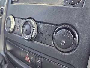 Wyposażenie specjalne wnętrza — Mercedes-Benz SPRINTER 319 V6 3.0ltr ac aut z 2011 roku