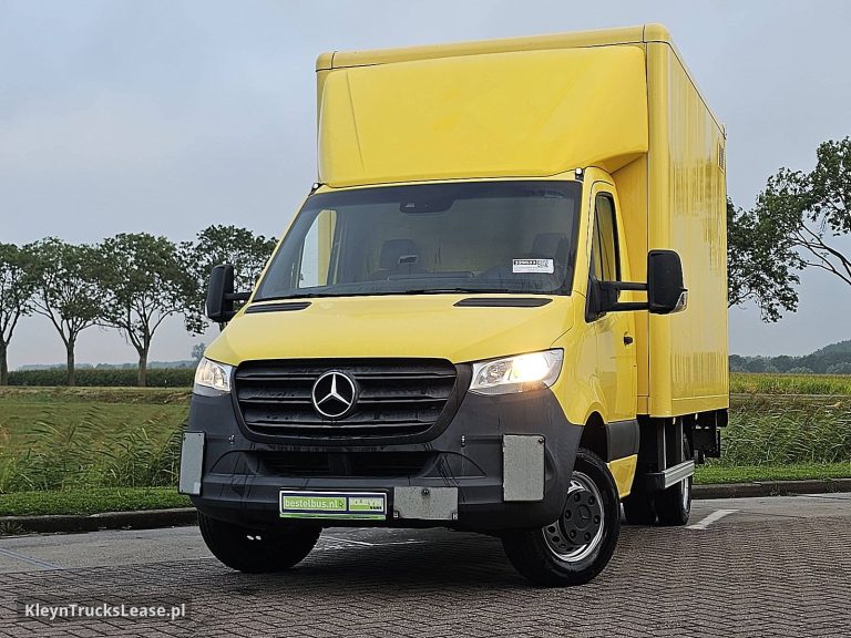 Mercedes-Benz SPRINTER 514 Bakwagen Laadklep! z 2020 roku, kontener z zagranicy — przód pojazdu