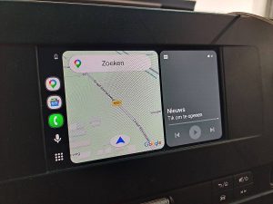 Ekran z Apple CarPlay — Mercedes-Benz SPRINTER 515 ac automaat EURO6 z 2022 roku