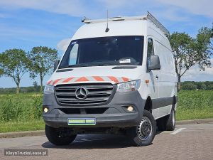 Przód pojazdu — Mercedes-Benz SPRINTER 516 CDI 4X4 ALLRAD L2H2 z 2019 roku