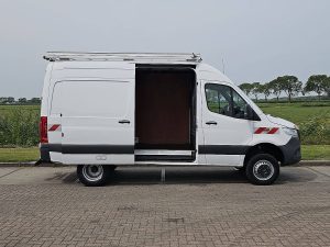 Drzwi boczne przestrzeni ładunkowej — Mercedes-Benz SPRINTER 516 CDI 4X4 ALLRAD L2H2 z 2019 roku