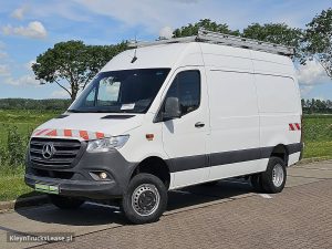 Strona kierowcy z przodu — Mercedes-Benz SPRINTER 516 CDI 4X4 ALLRAD L2H2 z 2019 roku