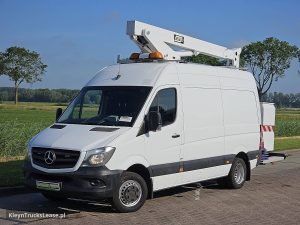 Strona kierowcy z przodu — Mercedes-Benz SPRINTER 516 Hoogwerker EURO6 z 2017 roku