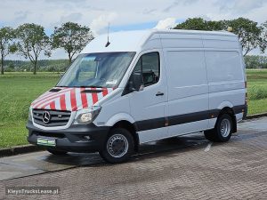 Strona kierowcy z przodu — Mercedes-Benz SPRINTER 519 L2H2 V6 3.0Ltr Airco z 2018 roku