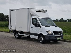 Strona pasażera z przodu — Mercedes-Benz SPRINTER 519 V6 3.0ltr FRIGO EUR6 z 2015 roku