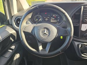 Wyposażenie specjalne wnętrza, ujęcie 2 — Mercedes-Benz VITO 111 L2 Airco Cruise Trek z 2017 roku