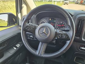Wyposażenie specjalne wnętrza, ujęcie 2 — Mercedes-Benz VITO 114 L2 LED Navi Automaat z 2024 roku