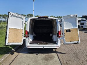 Przestrzeń ładunkowa — Mercedes-Benz VITO 114 L2 LED Navi Automaat z 2024 roku