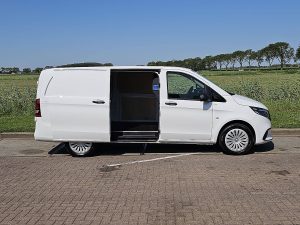 Drzwi boczne przestrzeni ładunkowej — Mercedes-Benz VITO 114 L2 LED Navi Automaat z 2024 roku