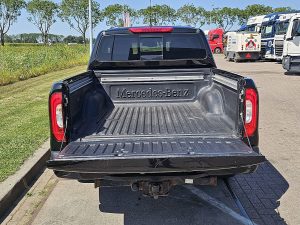 Przestrzeń ładunkowa — Mercedes-Benz X-KLASSE 250 POWER Navi 4x4 z 2018 roku