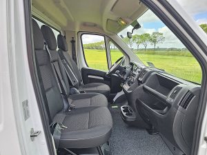 Wnętrze kabiny — Opel MOVANO 2.2 Bakwagen Laadklep! z 2024 roku