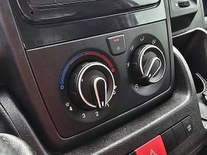 Wyposażenie specjalne wnętrza — Opel MOVANO 2.2 Bakwagen Laadklep! z 2024 roku