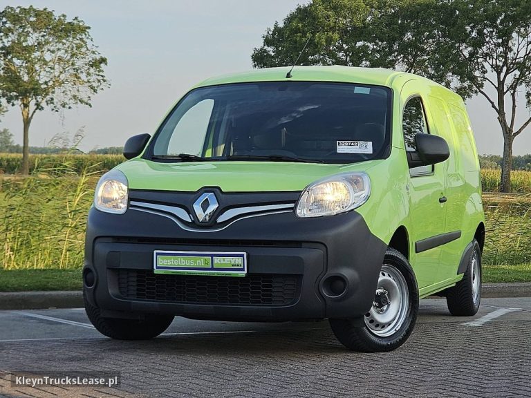 Renault KANGOO MAXI 1.5 DCI 90 COMFORT z 2018 roku, kompaktowy dostawczak z zagranicy — przód pojazdu