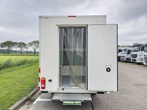Przestrzeń ładunkowa — Renault MASTER 2.3 DCI 135 FRIGO z 2020 roku
