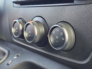 Wyposażenie specjalne wnętrza — Renault MASTER 2.3 Schuifzeil Laadklep! z 2021 roku