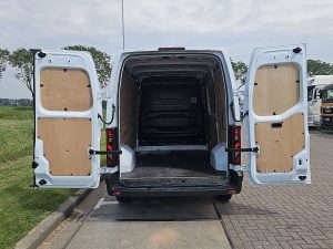 Przestrzeń ładunkowa — Renault MASTER 3.5 L2H2 Camera Airco z 2024 roku